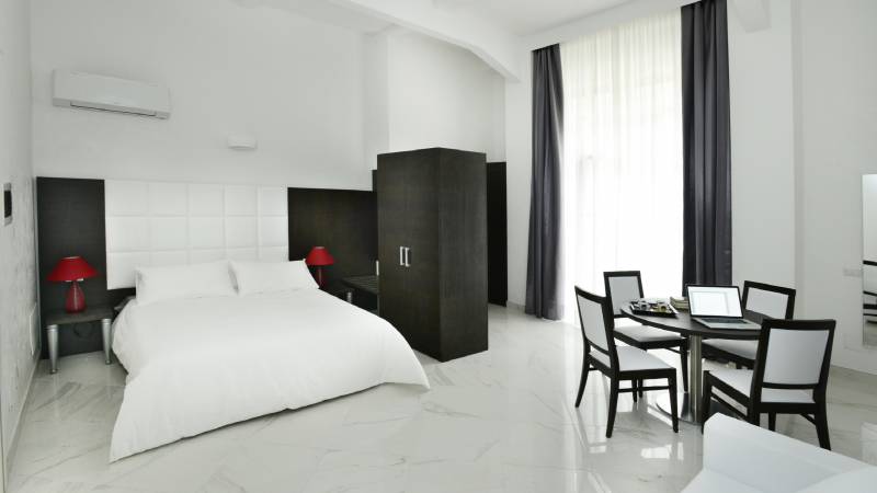 Morin-10-roma-Exclusive-Suites-rome-camera-da-letto-1924a